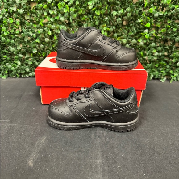 Nike Dunk Low (TDE) - 7C - Picture 2 of 10